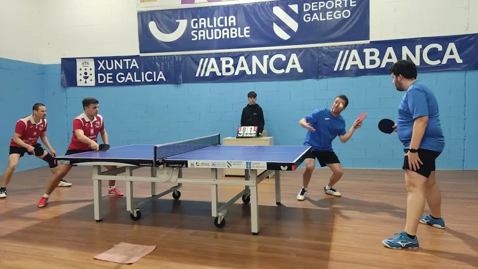 Partido do Arteal Compostela 2 - AD Zas Ponciano Nieto de tenis de mesa