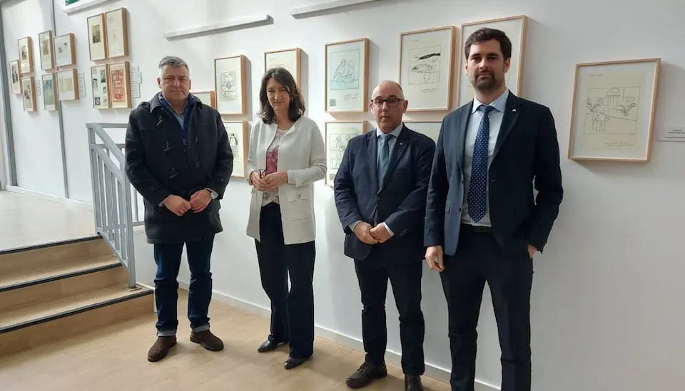 A este evento acudiron Juan Manuel Saborido, alcalde de Carnota; Paloma Vela,
coordinadora adxunta de Cultura de Afundación; Víctor Miguel Escarís Insua, director de Zona Santiago-Costa da Morte de ABANCA; e Alejandro Márquez Sánchez, director da oficina de ABANCA en Carnota.