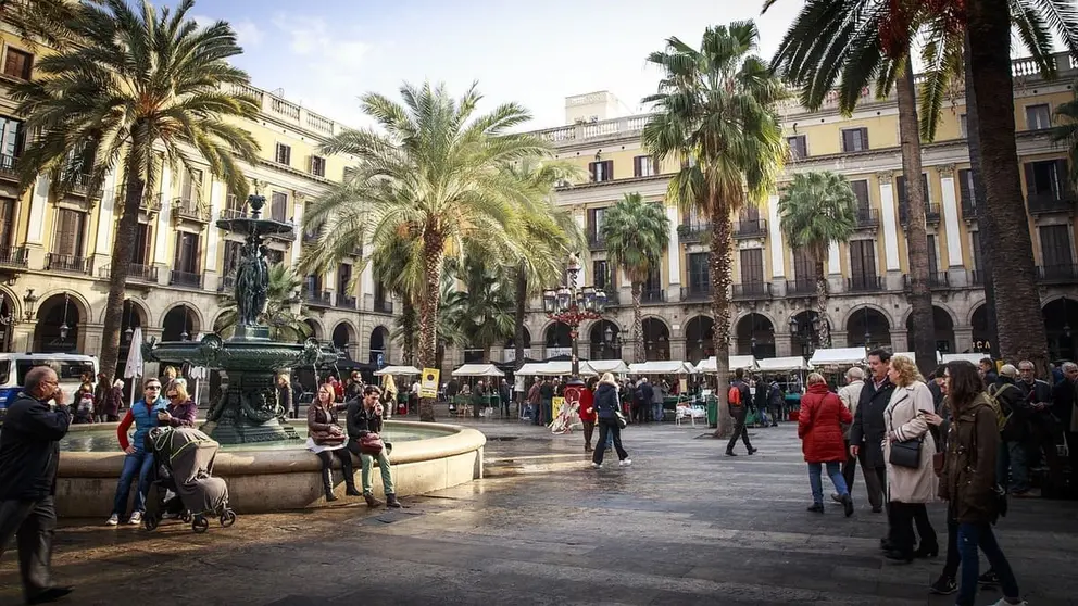  La ciudad condal cobra vida con la llegada del buen tiempo 