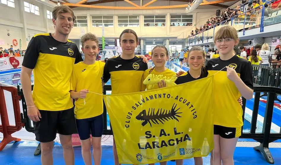 deportistas do SAL de Laracha en Valencia