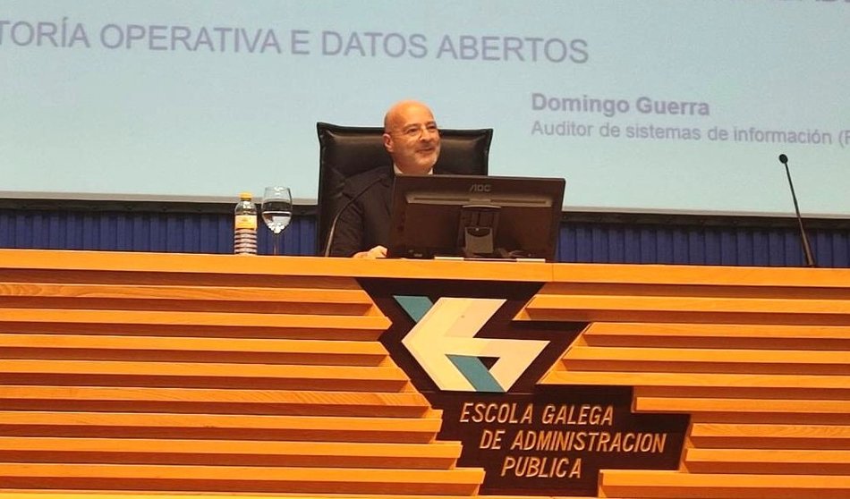 Domingo GUerra na scola Galega de Administración Pública (EGAP)