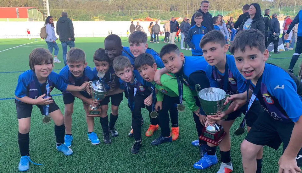 Cabana Benxamin campion da Copa da Costa