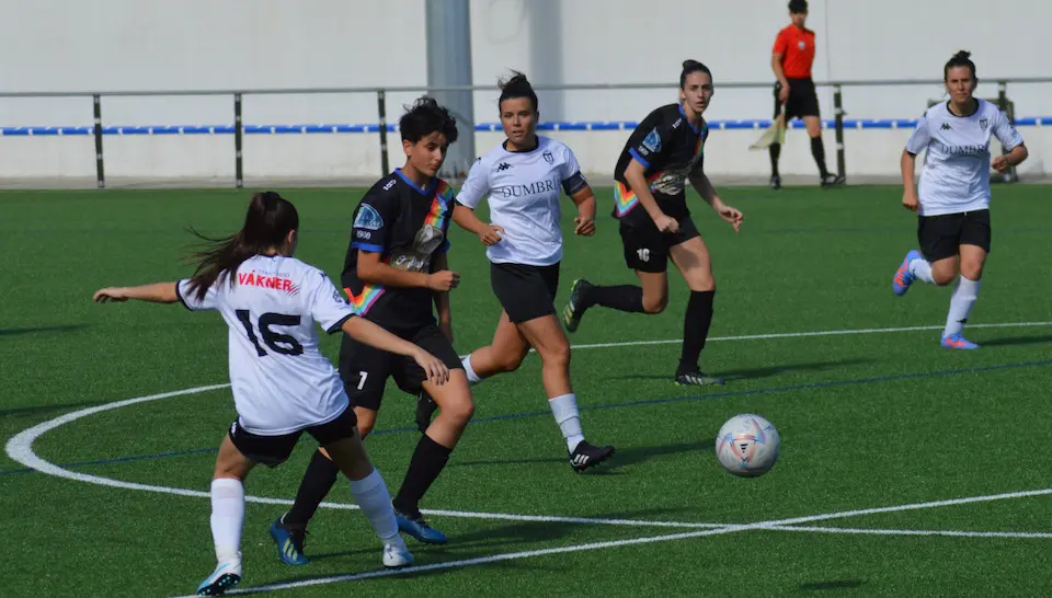 Dumbria-Cee nas semis da Copa da Costa feminina 3