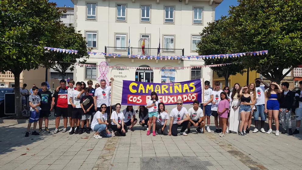 Camarinas cos Refuxiados