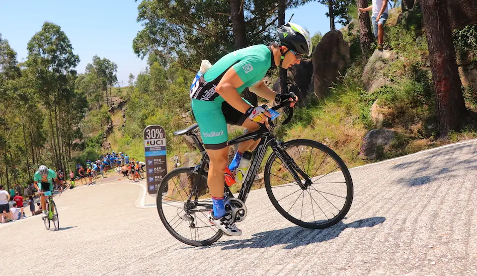 Marcos Ordóñez escalando o Muro do Gran Fondo Ézaro 2018