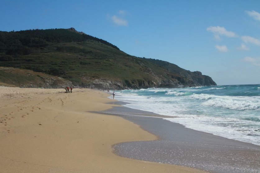 Praia Mar de Fora-Camino dos Faros