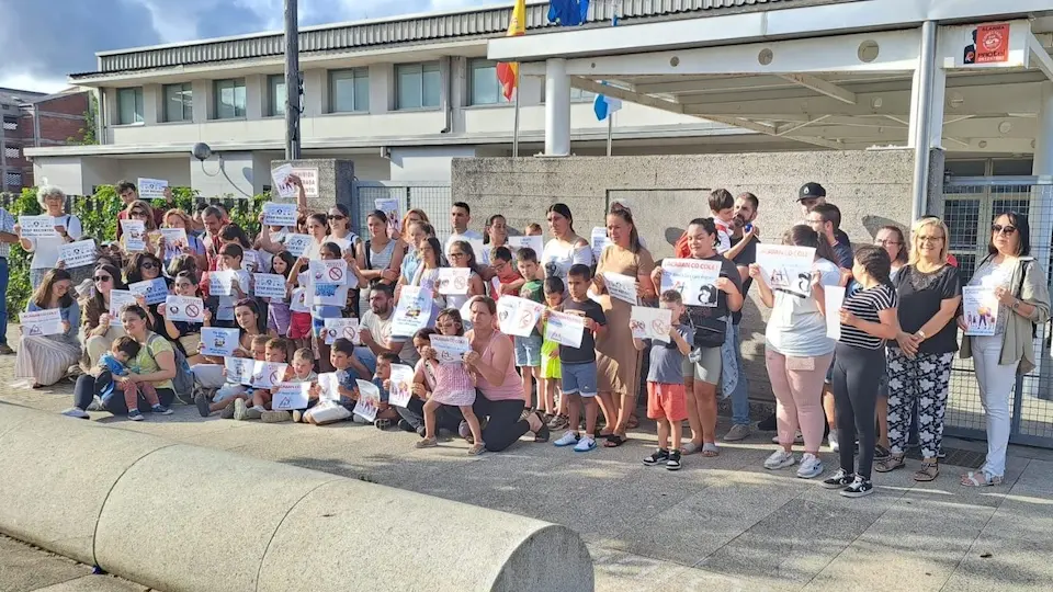 Comunidade educativa do CEIP Xose Luis Romero de Carballo