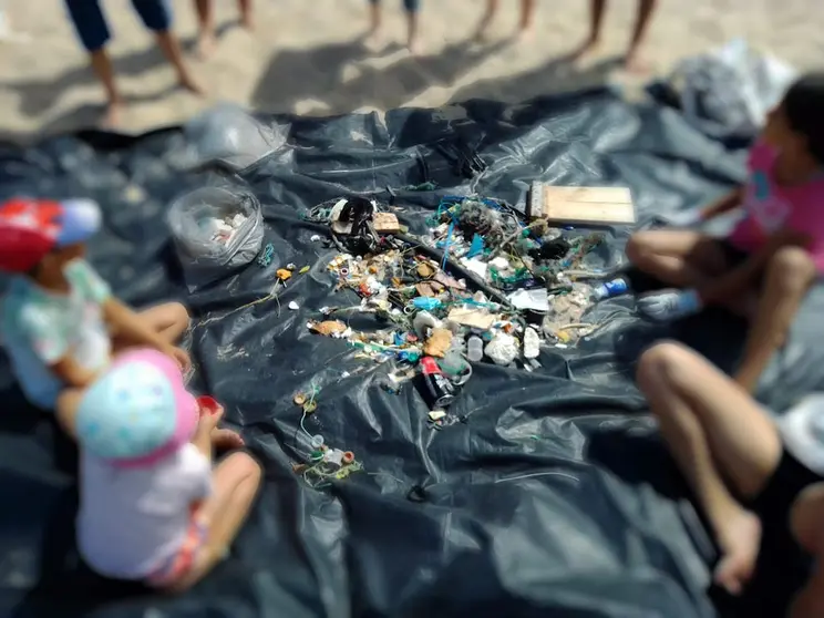 Lixo Plastico recollido en Mar de Fora