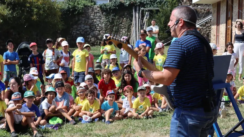 Pakolas na escola de veran do Couto