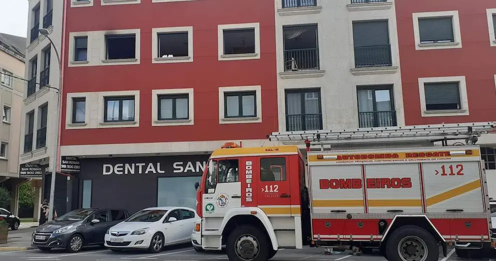 Bombeiros Carballo incendio vivenda Laracha