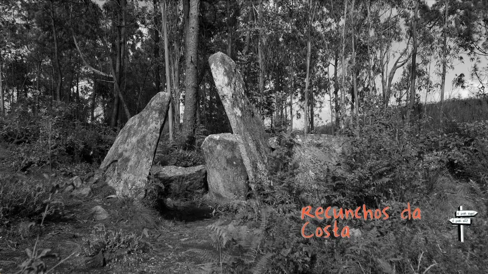 Recunchos da Costa-Dolmen de Pedra-Coberta-Foto-Arizt Saez