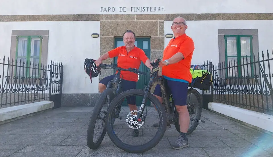  Alberto Castro e Jesus Garcia no Faro Fisterra