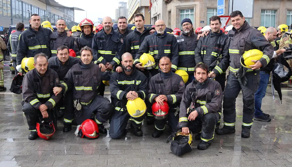 Bombeiros de Cee na Manifestacion da Coruna