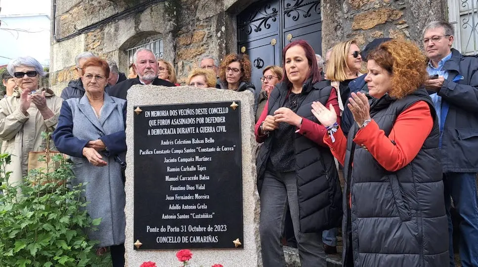 Placa Memoria Historica Ponte do Porto-Camarinas