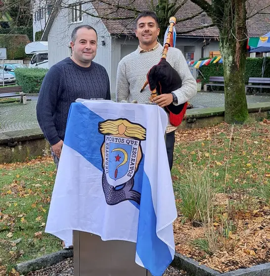 Suiza estivo no inzado da bandeira de Via Galega