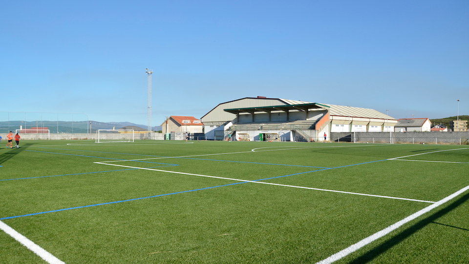 Campo de futbol de Ara Solis-SD Fisterra