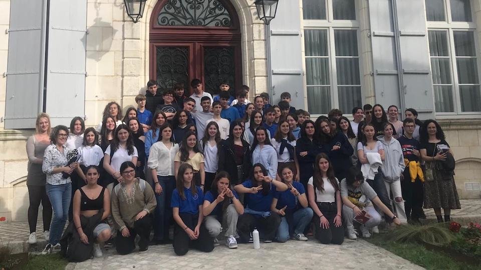 Alumnado de Coristanco e Carballo en Francia
