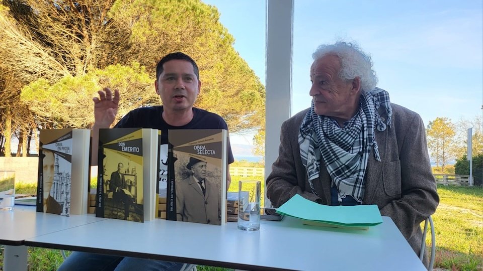 Modesto Fraga e Rafael Mouzo falando sobre Don Emerito-Foto-Victor Hugo