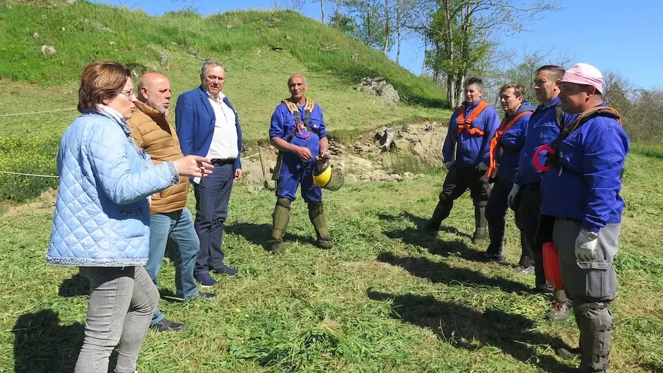 2024.04.22.- Brigadas medioambientais no Castro de Montes Claros-Laracha