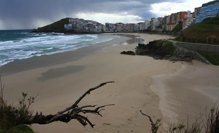 Bandeira Azul para a Praia Area Maior Malpica-Camino dos Faros