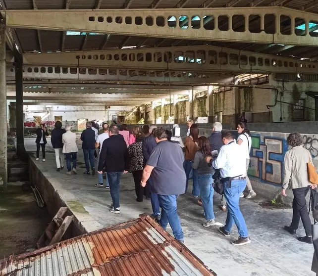 Visita a antiga baleeira de Canelinas