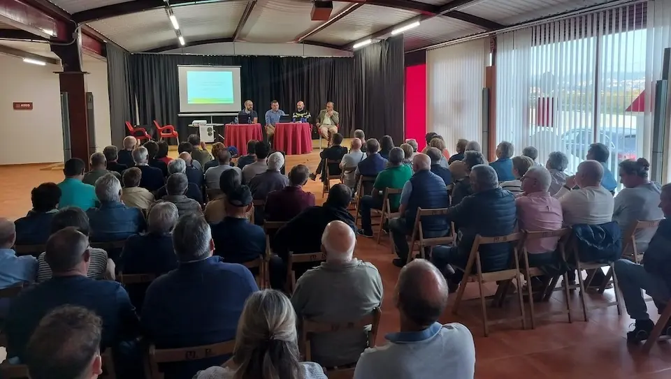 Reunión incendios propietarios ponteceso