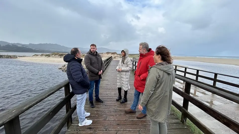 Rubén Lorenzo, Carmen Pomar e Gonzalo Trenor na lagoa de Baldaio 02