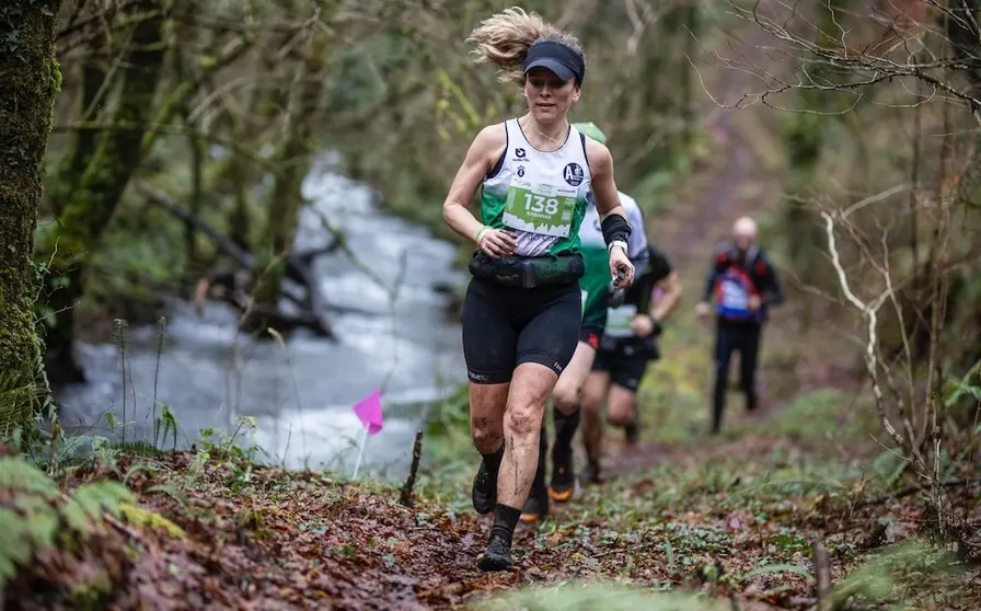 Atleta no Trail da Filloa de Zas 2026