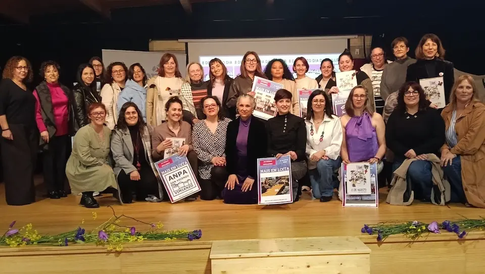 Homenaxe ás mulleres das ANPA&rsquo;s da Costa da Morte BNG Muxia