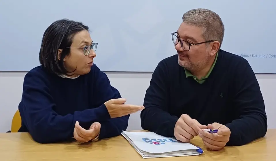 Carolina Castineiras BNG Laracha con Oscar Insua