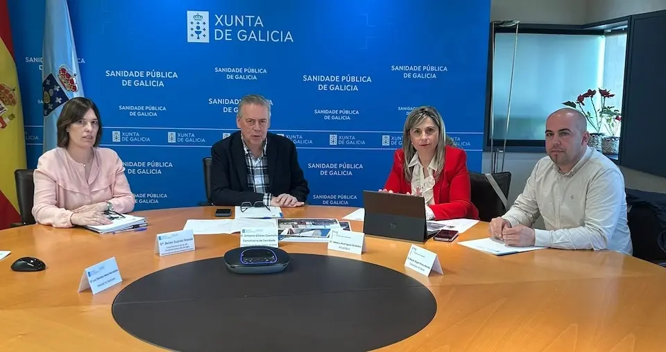 Conselleiro Sanidade Reunión coa alcaldesa de Vimianzo