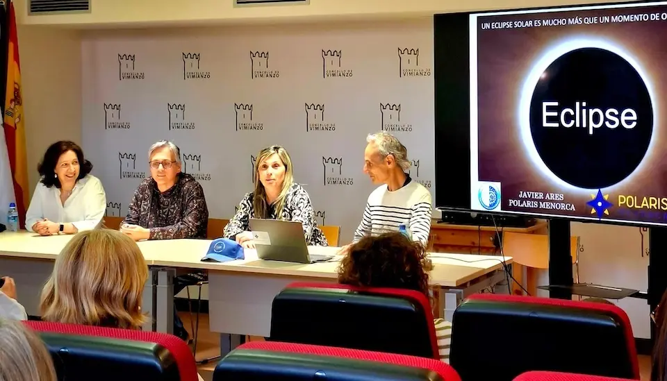 Formacion Eclipse en Vimianzo