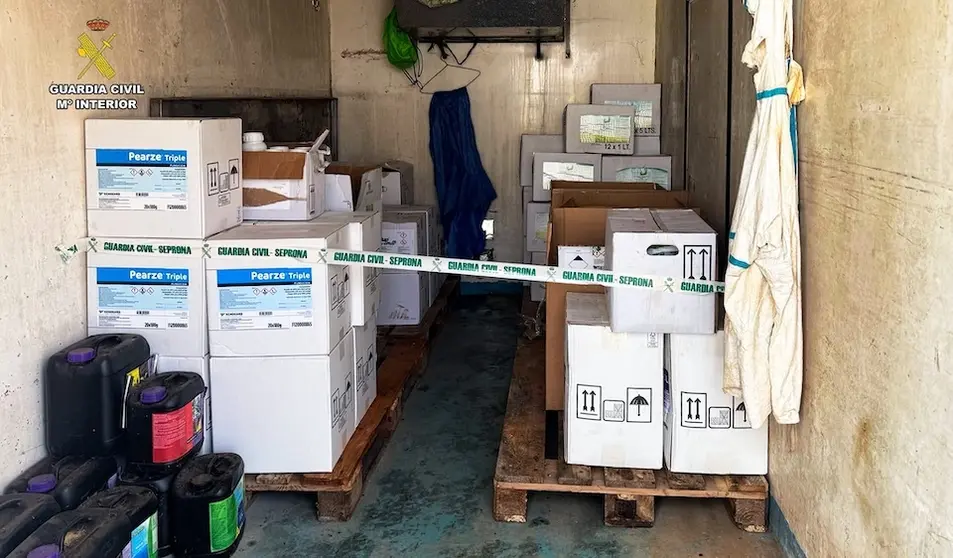 Incautados&nbsp;1.500 quilos de produtos fitosanitarios ilegais en Zas