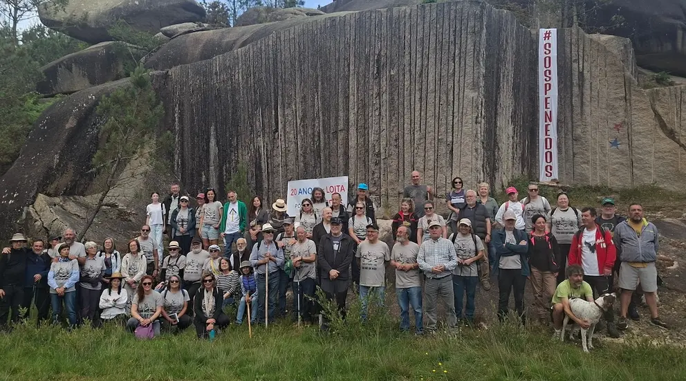 Ruta conmemorativa 20 anos Penedos-foto Emilio Roca