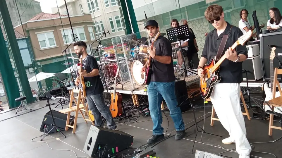 Festival da Escola de Musica da Rua de Carballo banda