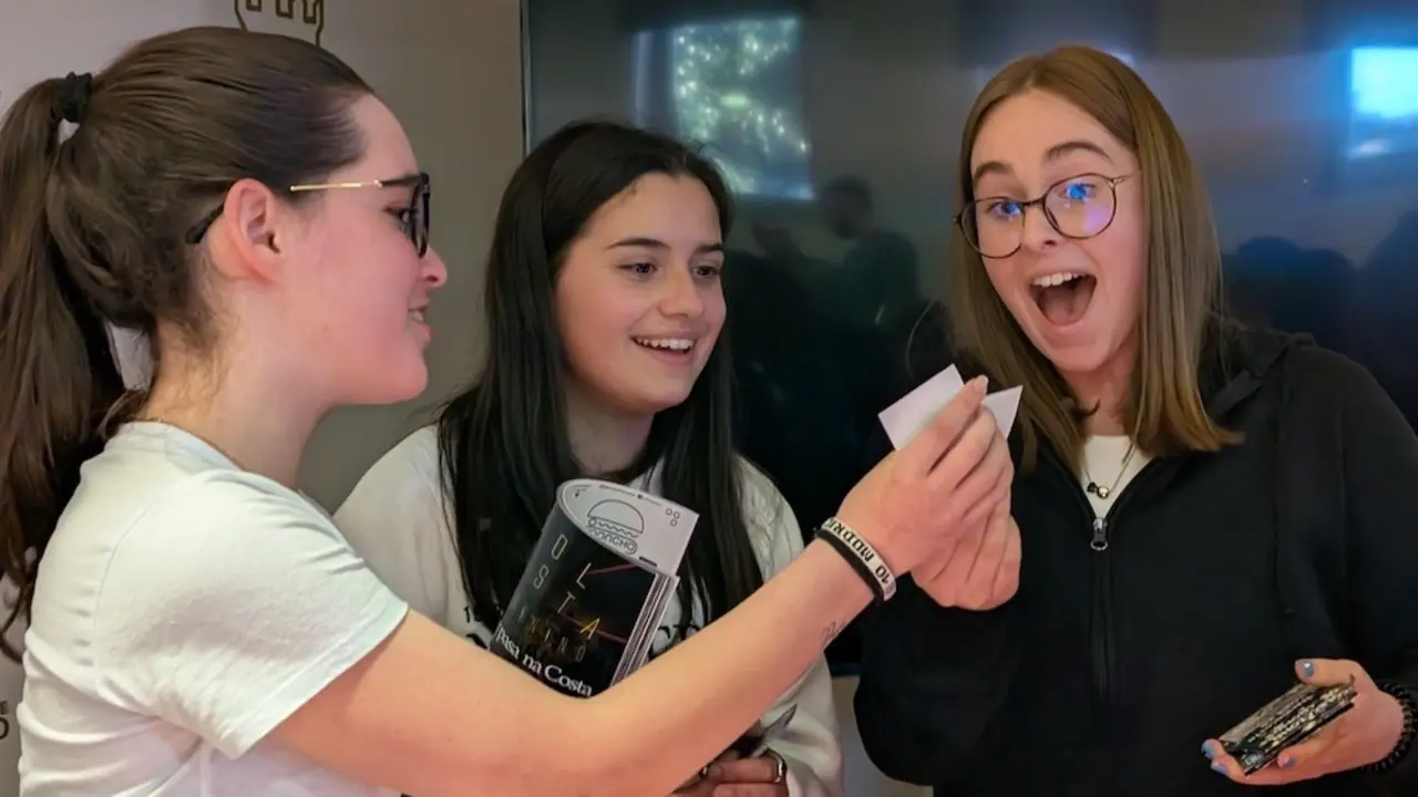 Presentacion album cromos futfem A