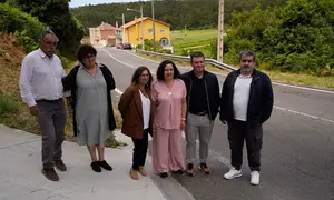 Visita institucional para anunciar a senda de Corme Aldea