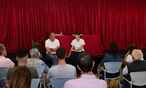 Visita de Ana Ponton a Zas