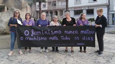 Algunhas das mulleres que forman a Asociacion Feminista Sonlila de Carnota