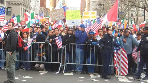 Inmigrantes manifestándose pola legalización - Foto- Manuel Vilar