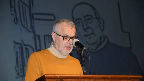 Miro Villar na homenaxe a Mon Senra-Foto-Concello Cee