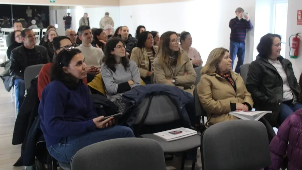 Expectacion na Casa da Cultura de Brens