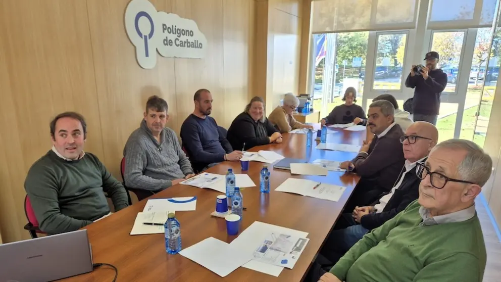 Reunion Poligono de Carballo