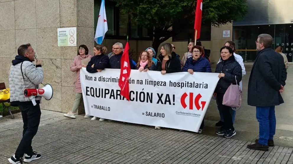 2025-11-26_LimpezaHospitalCee_01