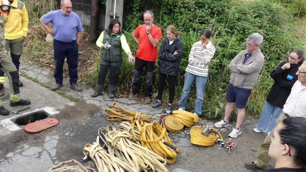 Imaxe da reunión de prenvecion de incendios da primavera pasada