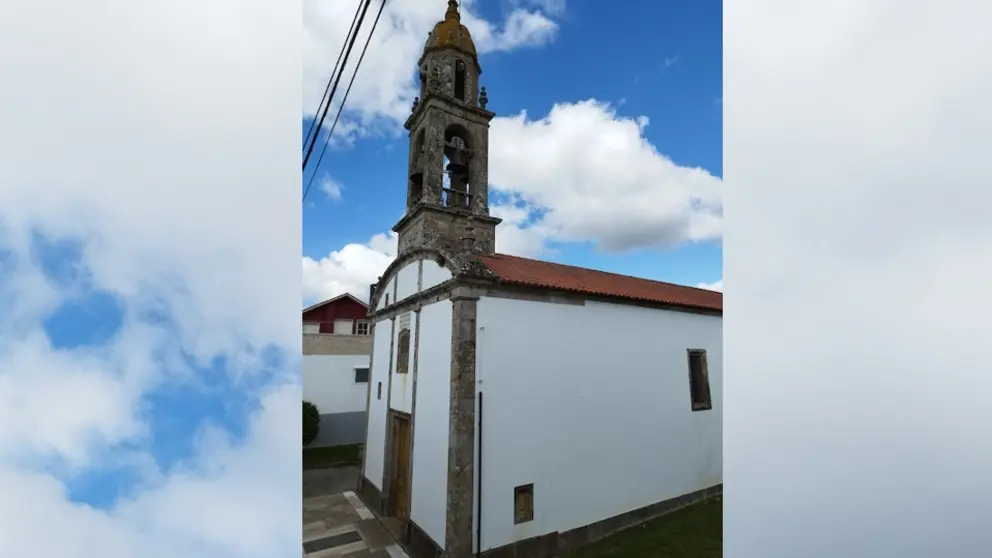 Igrexa de San Paio de Coristanco, citada no texto. Foto Luis Bermudez