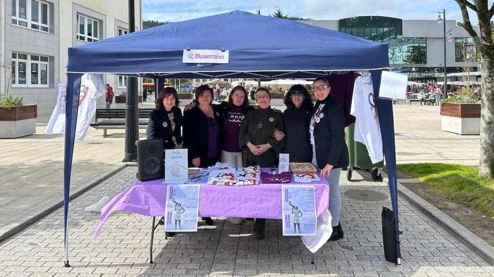 Posto no mercado 8M Buserana en Cee 1