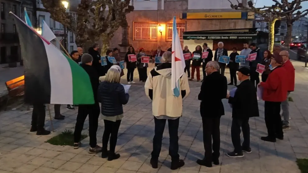 concentracion Corcubion guerrra