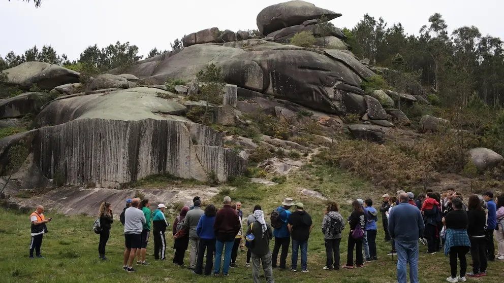 Visita aos Penedos de Traba e Pasarela