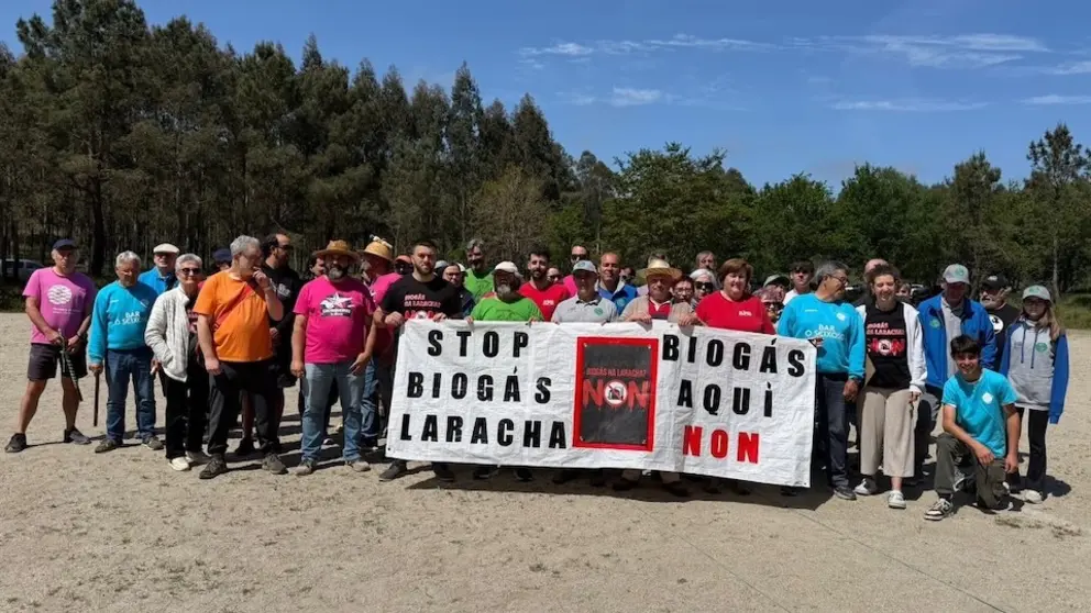 Plataforma Stop Biogas Laracha nunha xornada de Billarda en Soandres